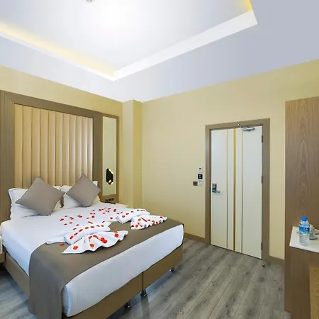 Brako Hotel 3*