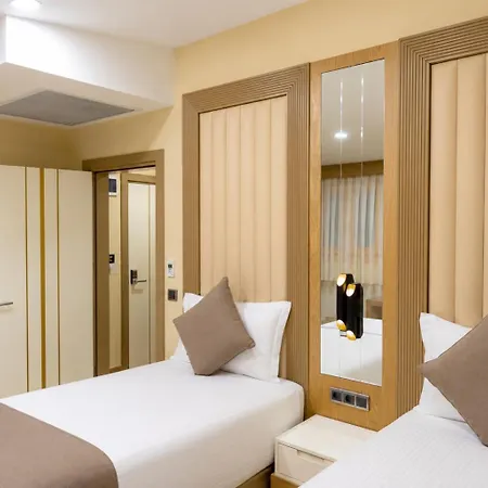 Brako Hotel 3*