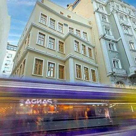 Hotel Brako 3*