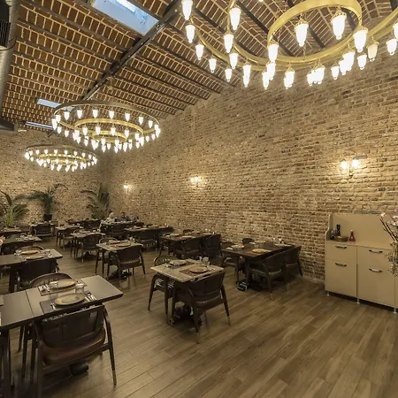 Hotel Brako 3*